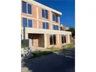 Prodaja, kuća, 235m², Centar, Tivat - image 6