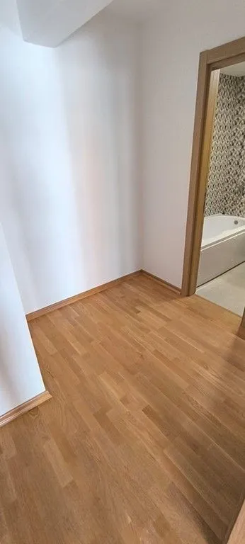 Izdavanje, dvosoban stan, 65m², Stari Aerodrom, Podgorica