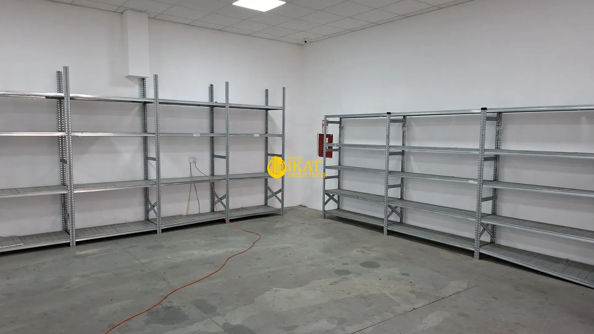 Rent, office space, 650m², Altina, Beograd