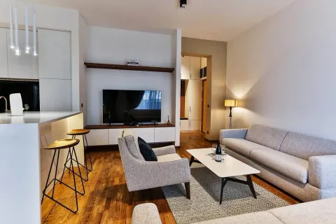 Rent, two bedroom apartment, 76m², Harmonija, Budva - image 4
