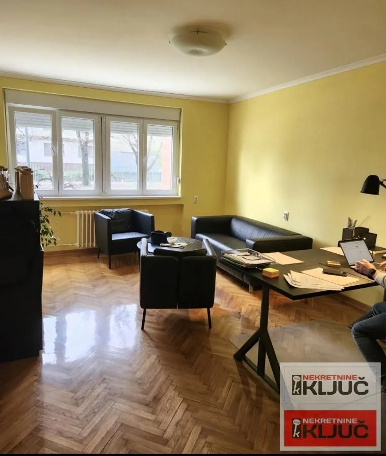 Izdavanje, trosoban stan, 68m², Kej, Novi Sad Sve Podlokacije