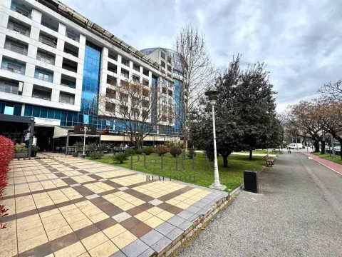 Izdavanje, jednosoban stan, 59m², Preko Morače, Podgorica - image 12