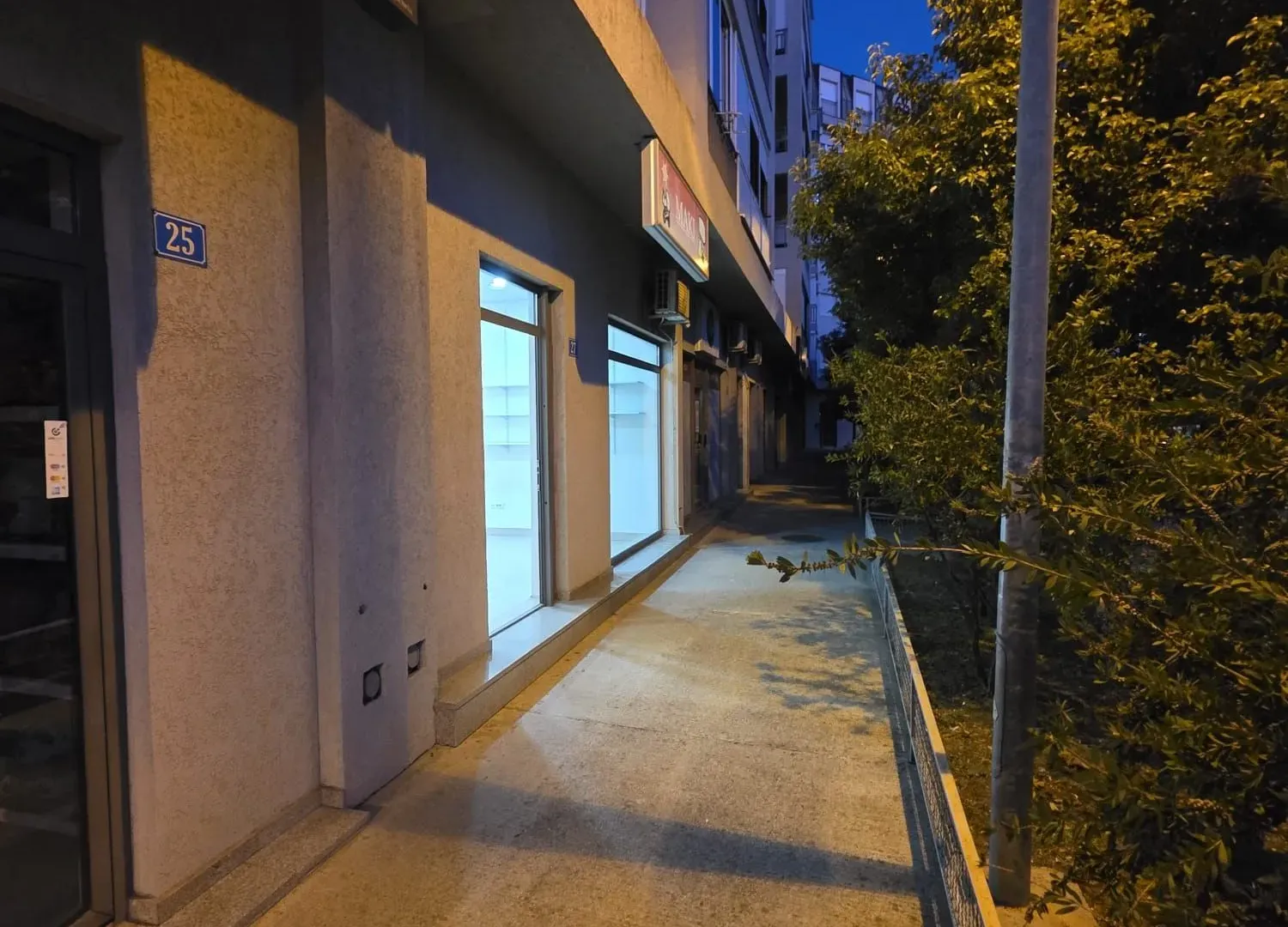 Sale, office space, 120m², Stari Aerodrom, Podgorica