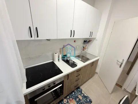 Izdavanje, dvosoban stan, 43m², Centar, Novi Sad - image 14