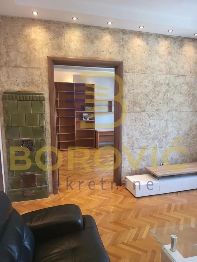 Izdavanje, četvorosoban stan, 100m², Savski Venac, Beograd