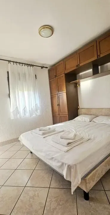 Sale, one bedroom apartment, 60m², Petrovac, Budva