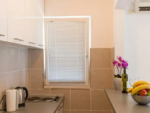 Rent, studio apartment, 35m², Budva, Crna Gora - image 4