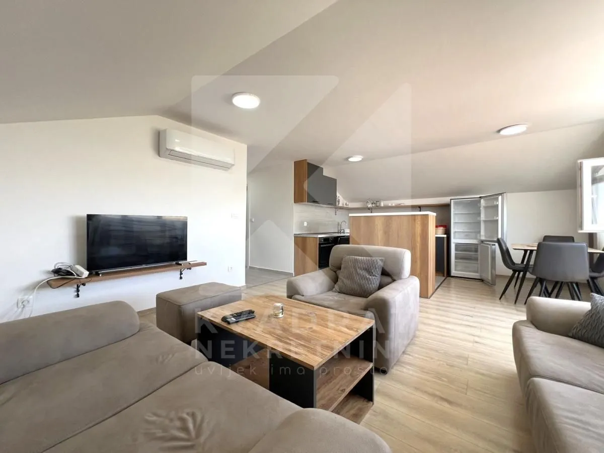 Izdavanje, trosoban stan, 76m², Donja Gorica, Podgorica