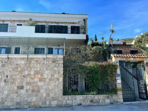 Sale, three bedroom apartment, 120m², Krašići, Tivat - image 17