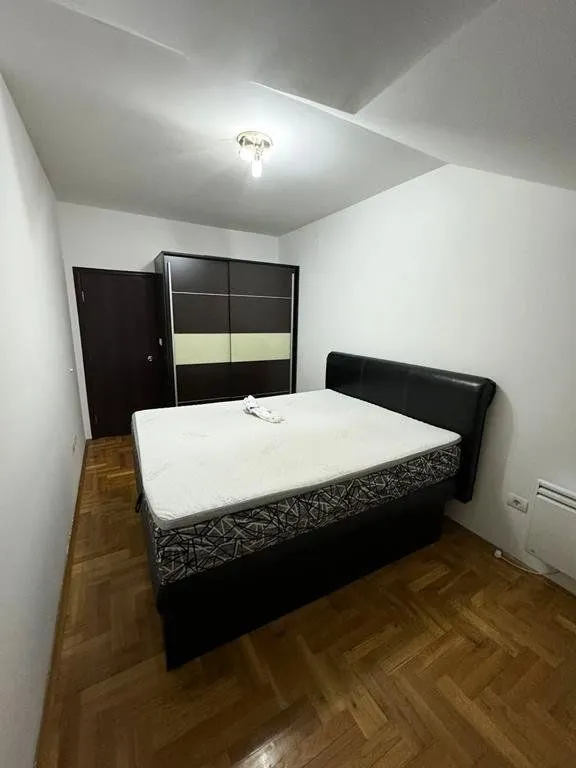 Izdavanje, jednosoban stan, 50m², Podgorica, Crna Gora