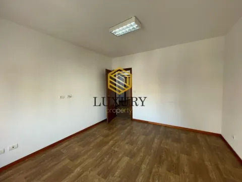 Rent, office space, 108m², City Kvart, Podgorica - image 8