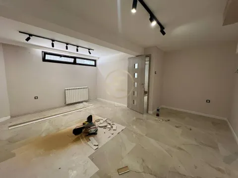 Rent, office space, 76m², Sajmište, Novi Sad - image 19