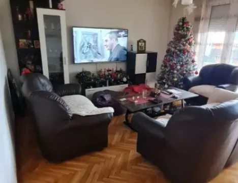 Prodaja, stan, 104m², Centar, Podgorica - image 2