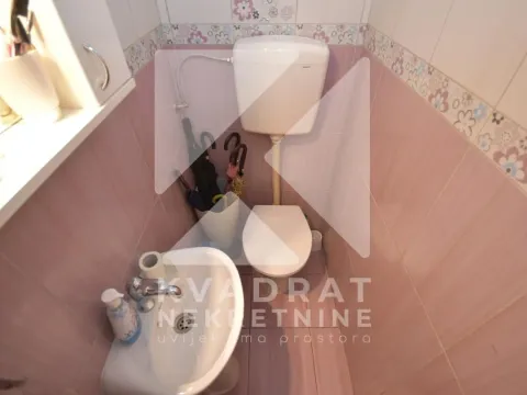 Prodaja, dvosoban stan, 80m², Pejton, Podgorica - image 14