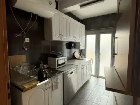 Izdavanje, poslovni prostor, 183m², Krivi Most, Podgorica - image 4