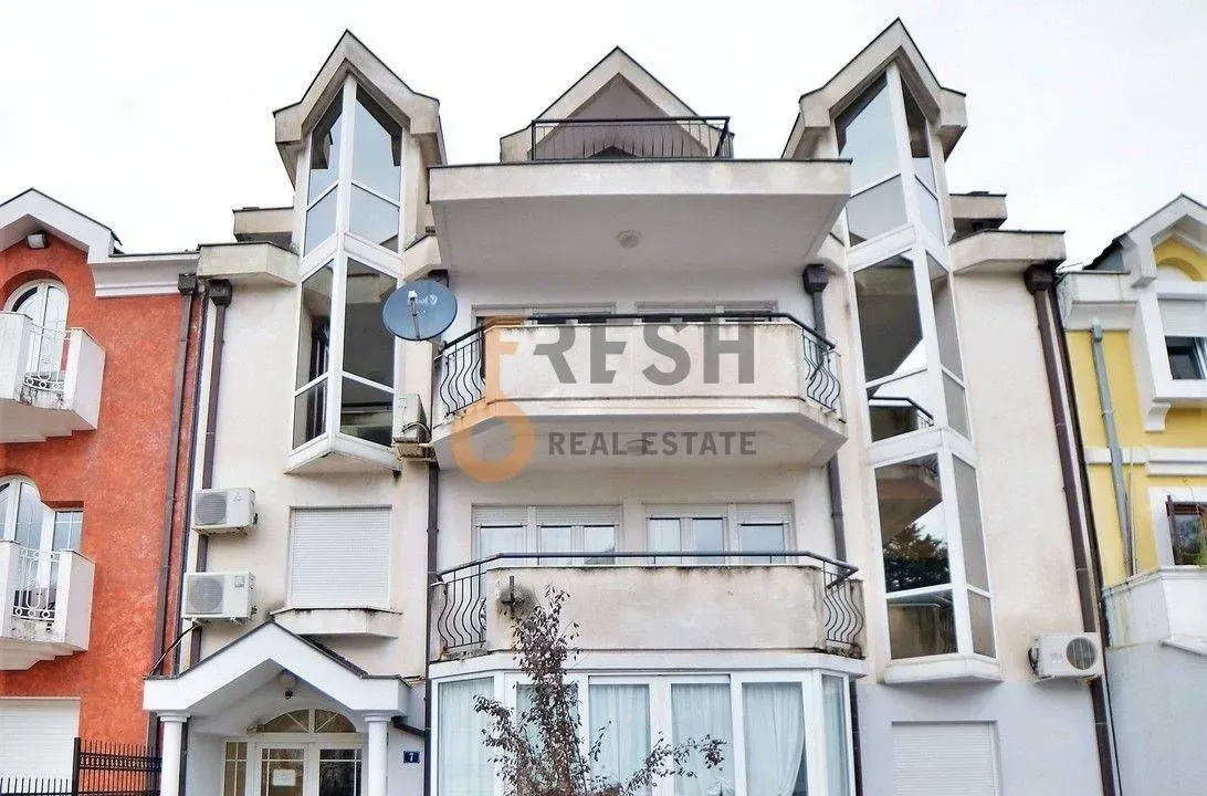 Prodaja, trosoban stan, 168m², Gorica C, Podgorica