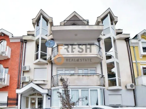 Prodaja, trosoban stan, 168m², Gorica C, Podgorica