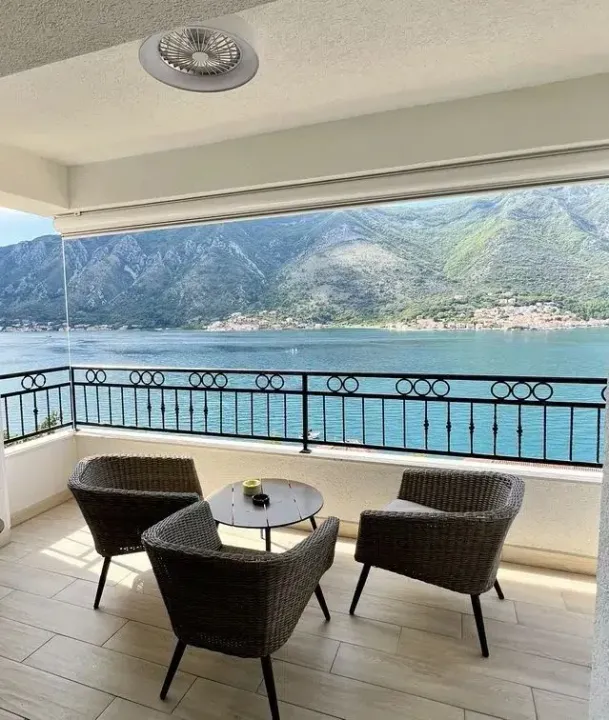 Sale, two bedroom apartment, 85m², Stari Grad Kotor, Kotor