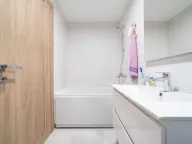 Izdavanje, dvosoban stan, 70m², Master Kvart, Podgorica - image 9