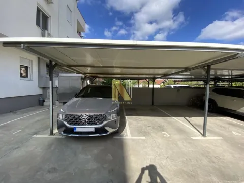 Izdavanje, trosoban stan, 190m², Bulevar Evrope, Novi Sad Sve Podlokacije - image 17