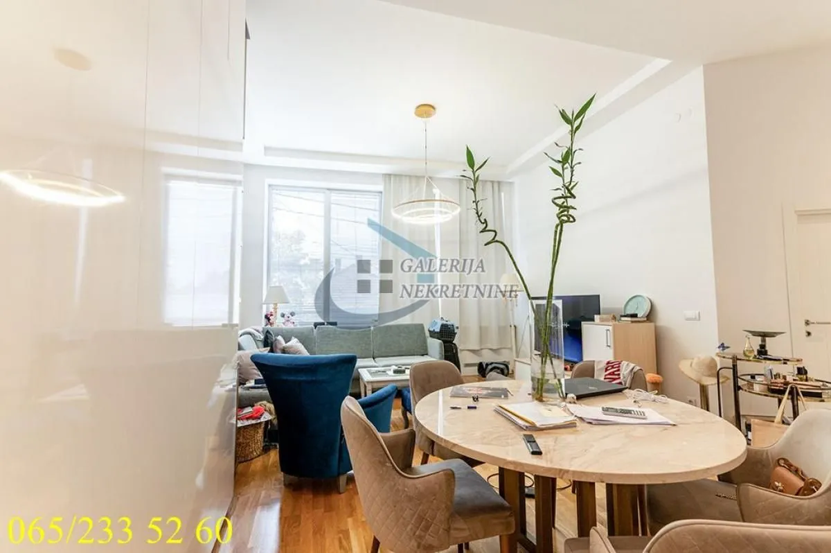 Sale, two bedroom apartment, 61m², Vračar Hram, Vračar Sve Podlokacije