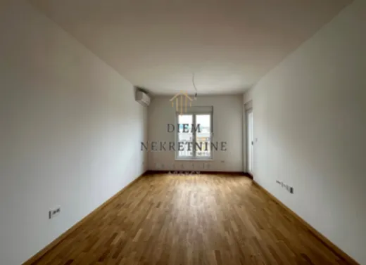 Prodaja, jednosoban stan, 45m², Stari Aerodrom, Podgorica