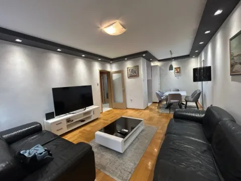 Izdavanje, dvosoban stan, 76m², Preko Morače, Podgorica - image 2