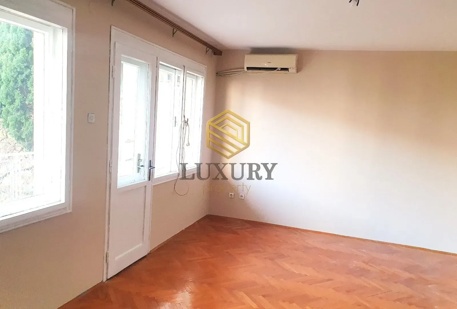 Rent, house, 150m², Momišići, Podgorica