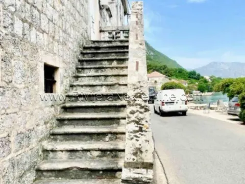 Prodaja, kuća, 235m², Prčanj, Kotor - image 7