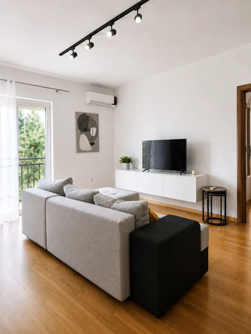 Izdavanje, dvosoban stan, 68m², Zagorič, Podgorica