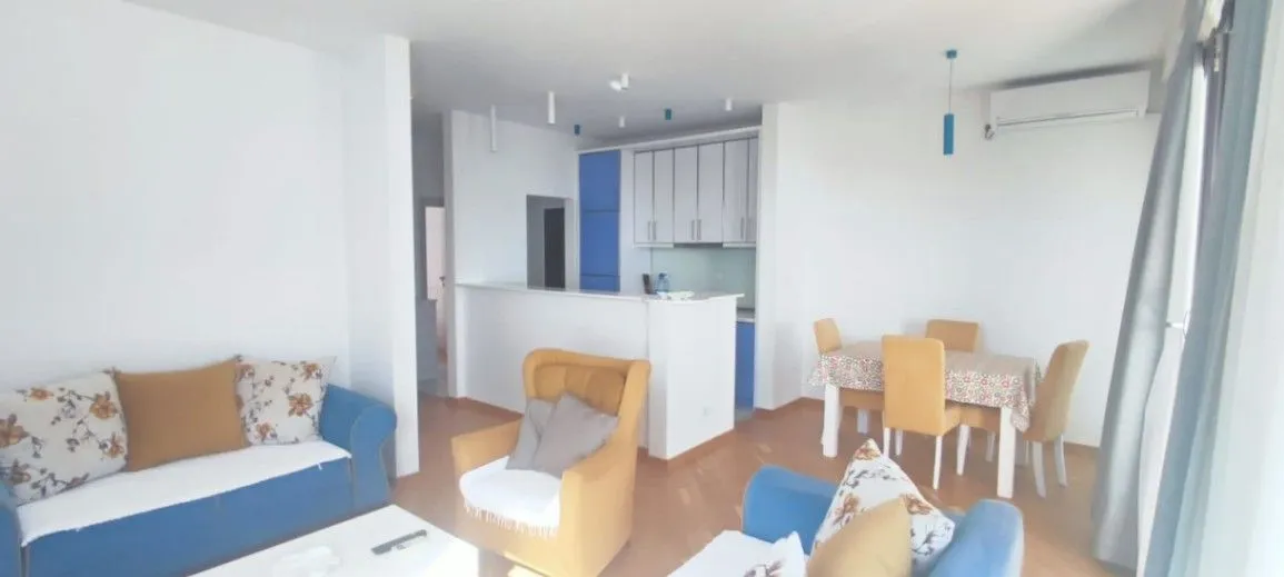 Izdavanje, jednosoban stan, 55m², Bečići, Budva