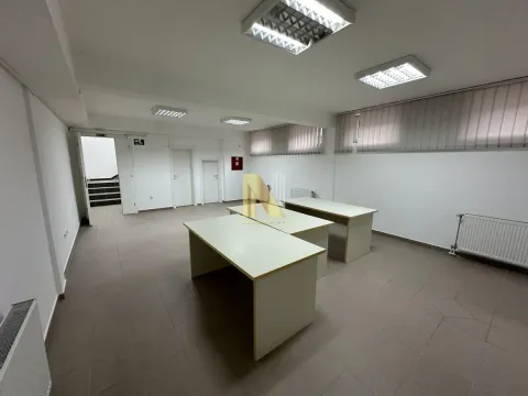 Rent, office space, 237m², Centar, Novi Sad - image 16