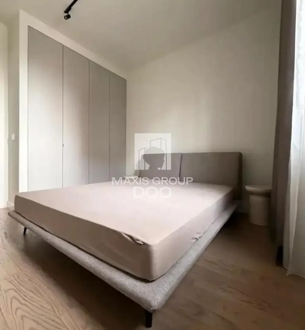 Prodaja, trosoban stan, 80m², Savski Venac, Beograd