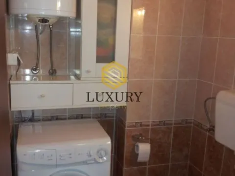 Sale, apartment, 33m², Kod Big Fashion-a, Podgorica - image 2