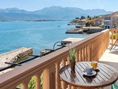 Prodaja, kuća, 200m², Krašići, Tivat - image 1