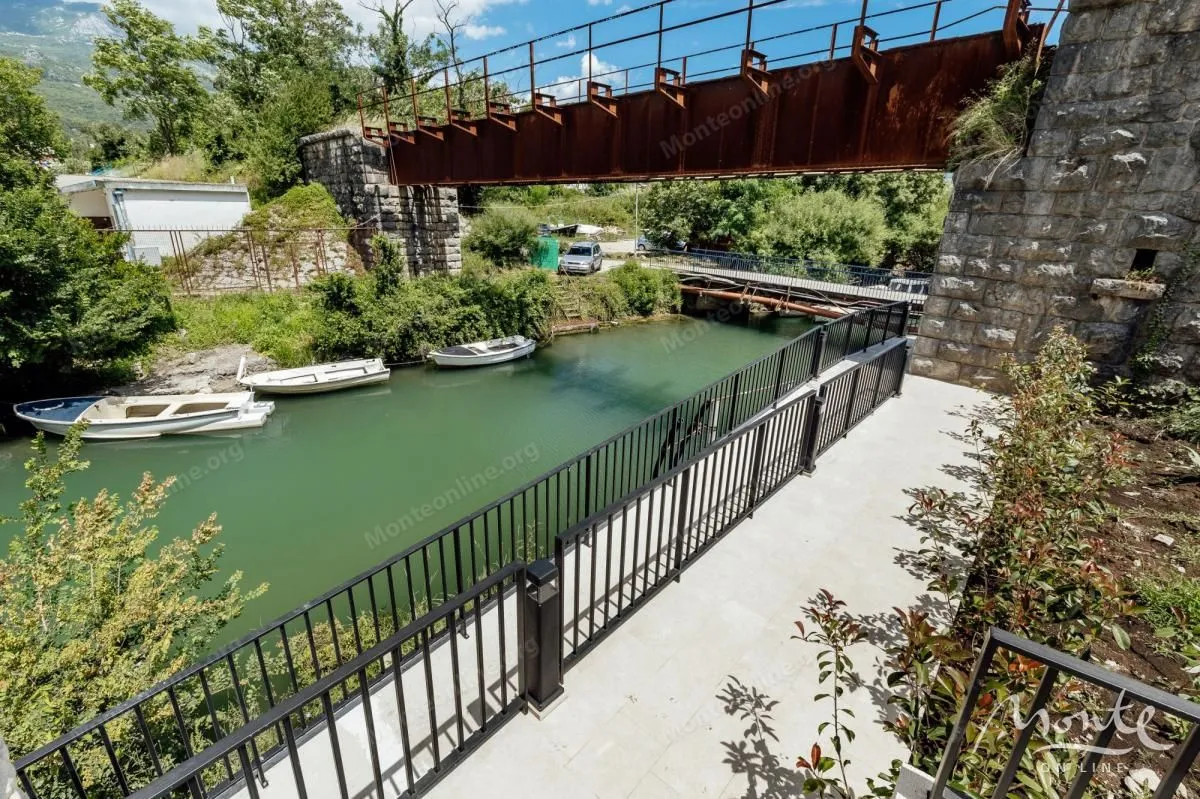 Prodaja, jednosoban stan, 65m², Herceg Novi, Crna Gora