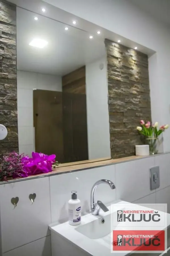 Izdavanje, garsonjera, 35m², Centar, Novi Sad