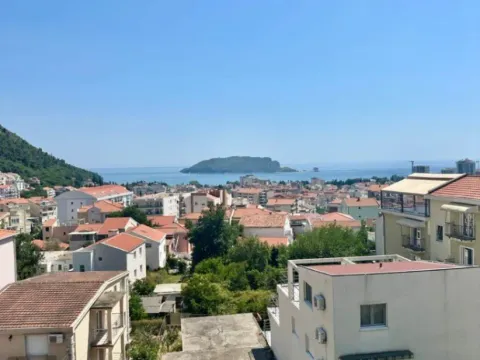 Prodaja, jednosoban stan, 41m2, Lazi, Budva