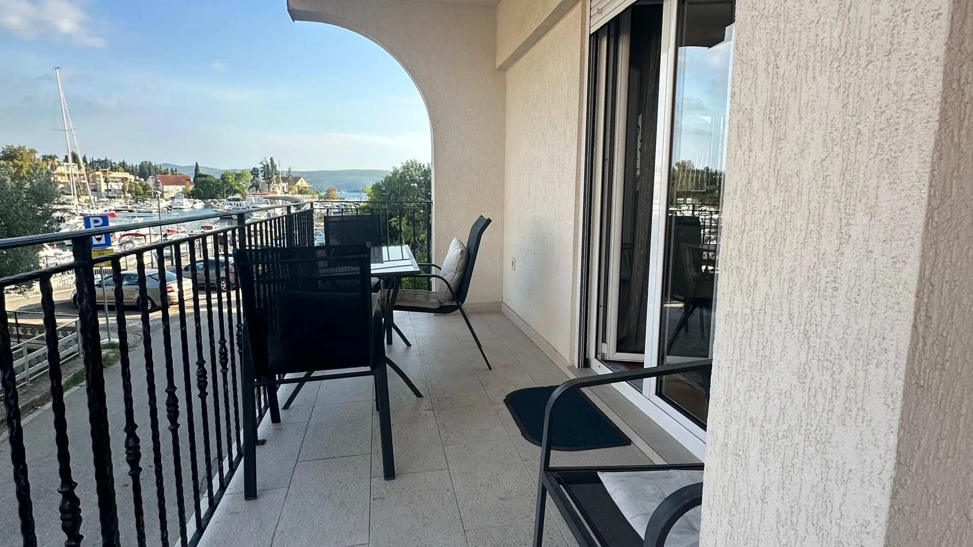 Rent, two bedroom apartment, 85m², Centar, Tivat