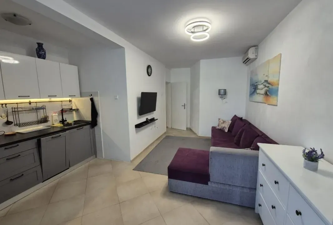 Sale, two bedroom apartment, 60m², Petrovac, Budva