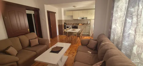 Rent, house, 74m², Centar, Kolašin - image 17