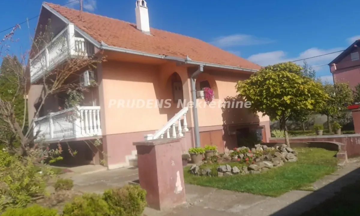 Prodaja, kuća, 111m², Surčin, Beograd