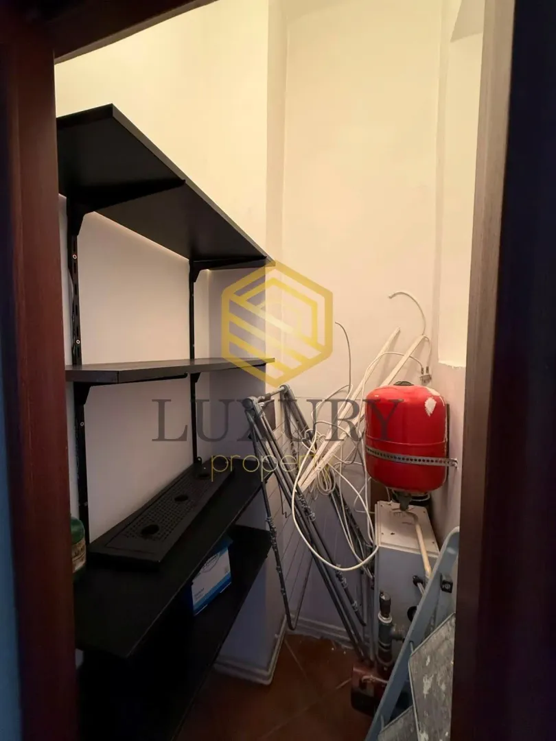 Izdavanje, dvosoban stan, 65m², Centar, Podgorica