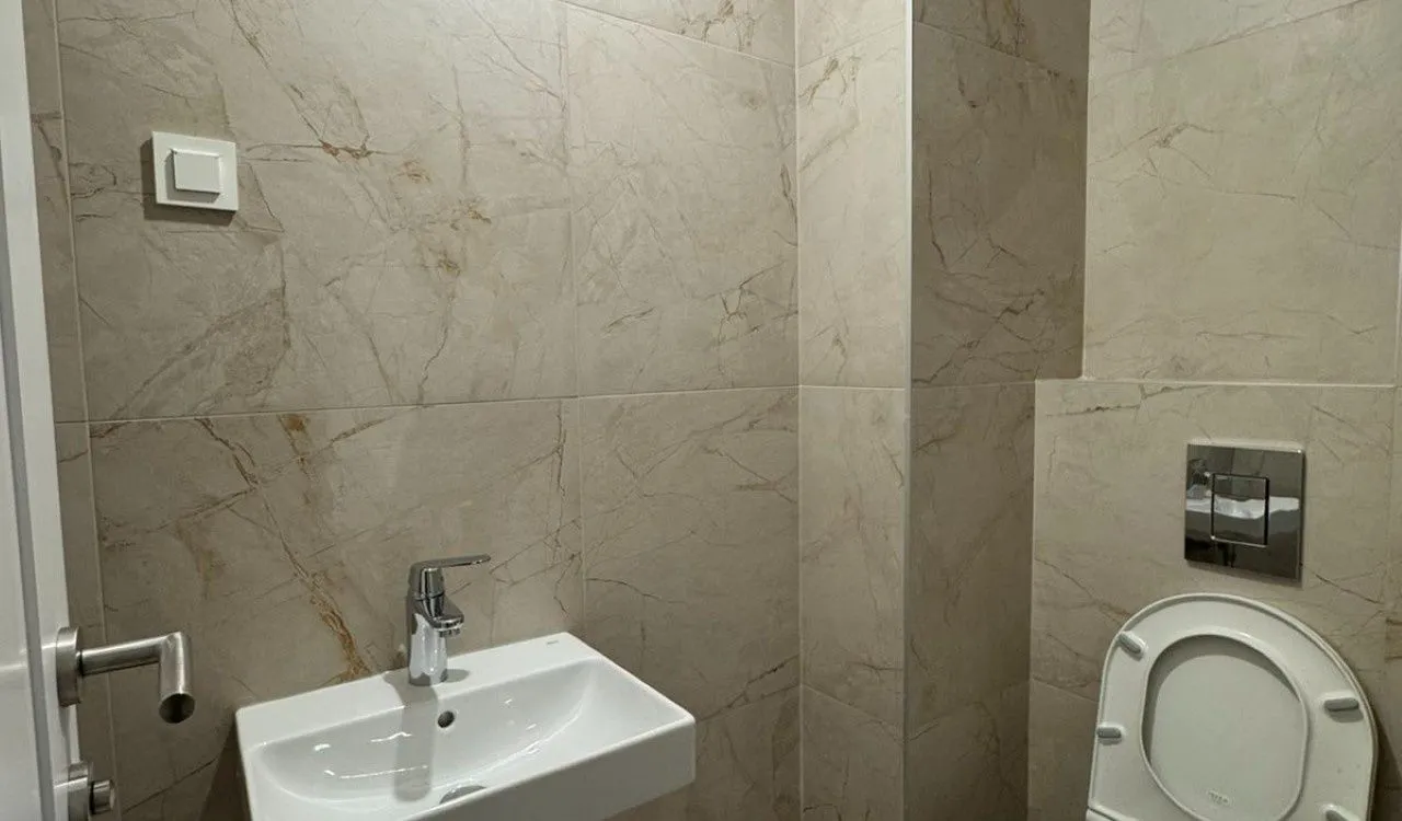Izdavanje, dvosoban stan, 64m², Podgorica, Crna Gora