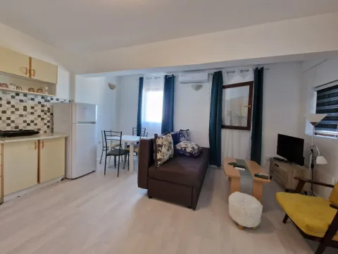 Sale, one bedroom apartment, 50m², Blizikuće, Budva - image 2