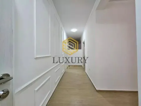 Rent, one bedroom apartment, 80m², Dobrota, Kotor - image 10