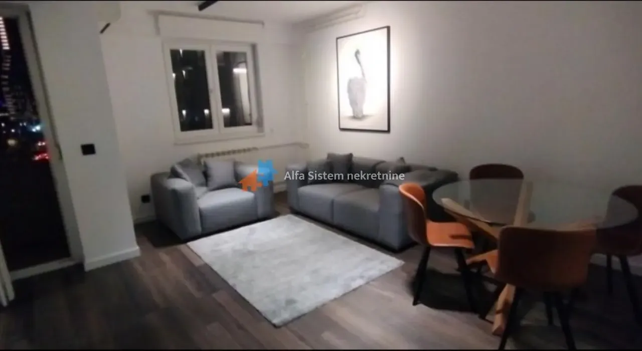Rent, four bedroom apartment, 100m², Savski Venac, Beograd