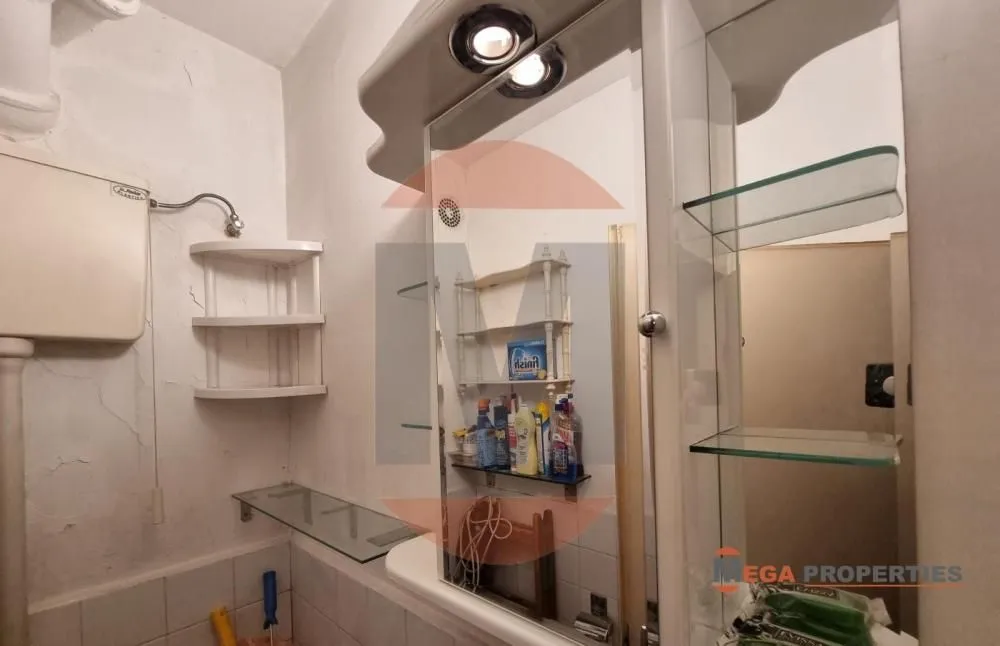 Izdavanje, trosoban stan, 75m², Palilula Sve Podlokacije, Beograd