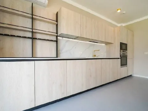 Prodaja, trosoban stan, 158m², Dobrota, Kotor - image 8