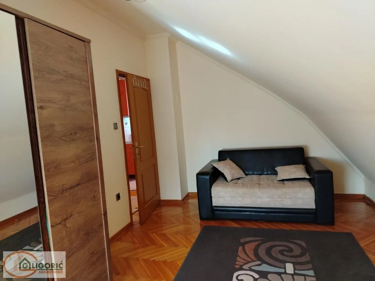 Prodaja, stan, 119m², Vidikovački venac, Rakovica